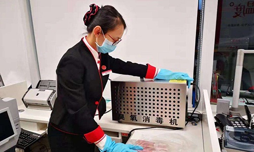 10dc-iquxrui8440620.jpg